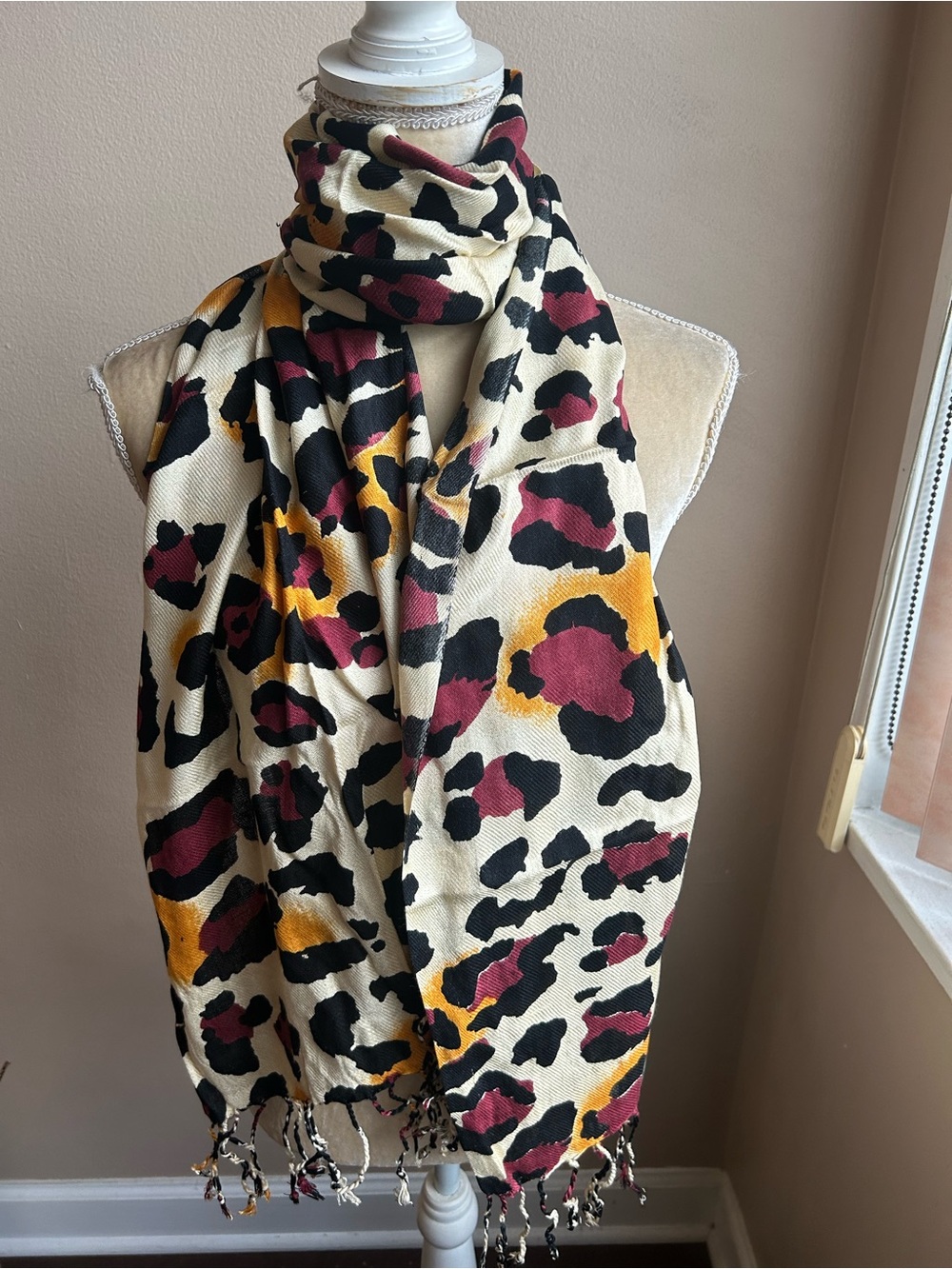 New Womens Animal Print Scarf Shawl Fringed 5002-3102